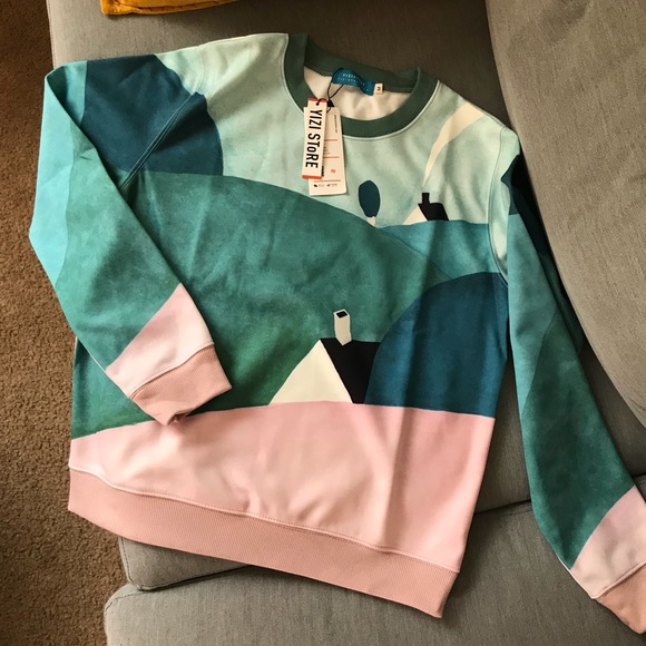 Tops - Graphic Crewneck Sweatshirt, NWT *price firm*